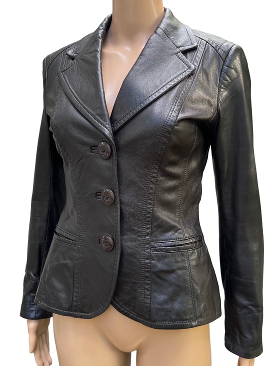 Danier Jackets & Blazers - Vintage Danier Italian Leather Black Fitted Blazer XS